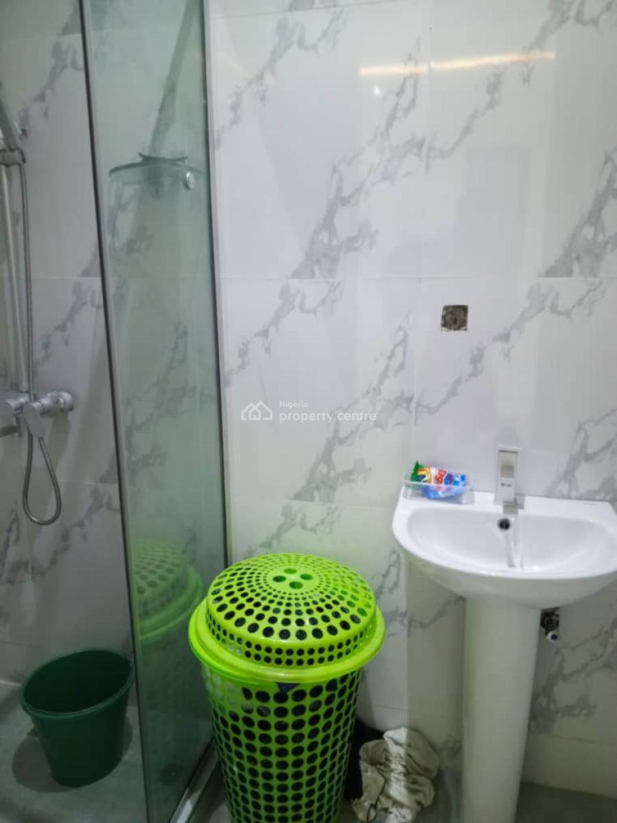 Room in a Shared Apartment, Abraham Adesanya, Ogombo, Ajah, Lagos, Self Contain (single Rooms) for Rent