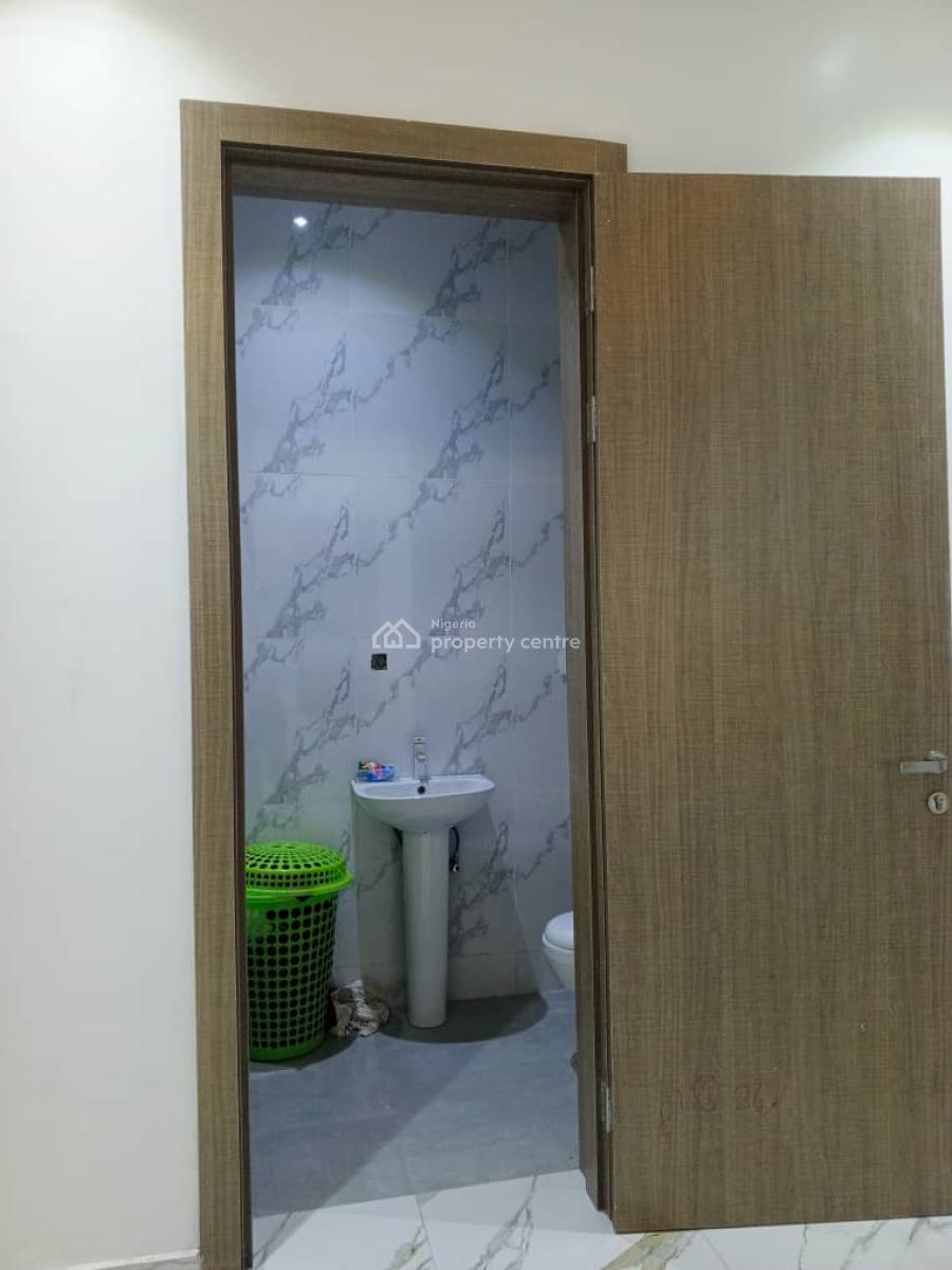 Room in a Shared Apartment, Abraham Adesanya, Ogombo, Ajah, Lagos, Self Contain (single Rooms) for Rent