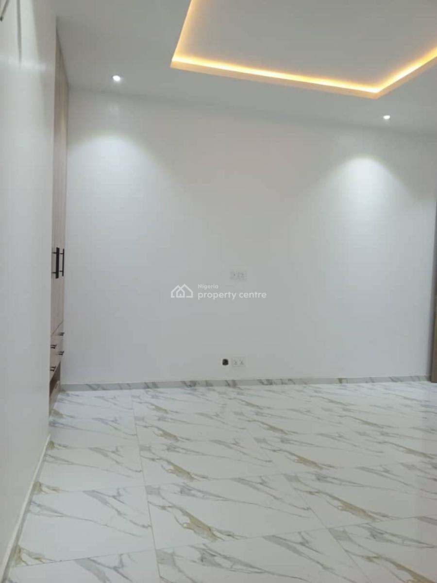 Room in a Shared Apartment, Abraham Adesanya, Ogombo, Ajah, Lagos, Self Contain (single Rooms) for Rent