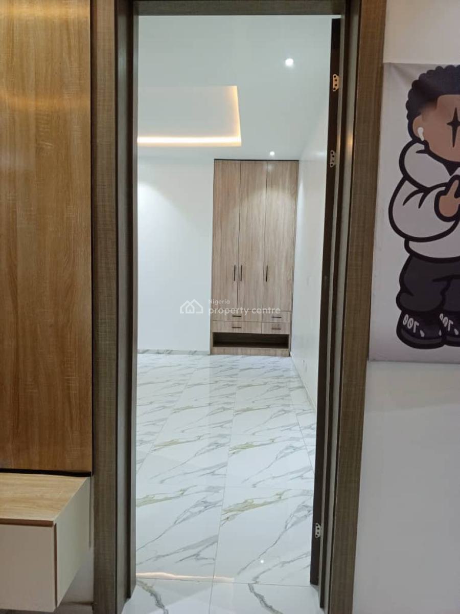 Room in a Shared Apartment, Abraham Adesanya, Ogombo, Ajah, Lagos, Self Contain (single Rooms) for Rent