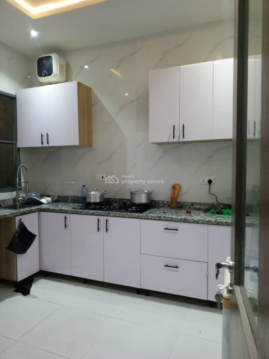 Room in a Shared Apartment, Abraham Adesanya, Ogombo, Ajah, Lagos, Self Contain (single Rooms) for Rent
