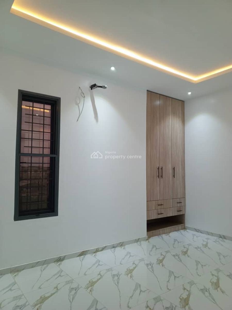 Room in a Shared Apartment, Abraham Adesanya, Ogombo, Ajah, Lagos, Self Contain (single Rooms) for Rent