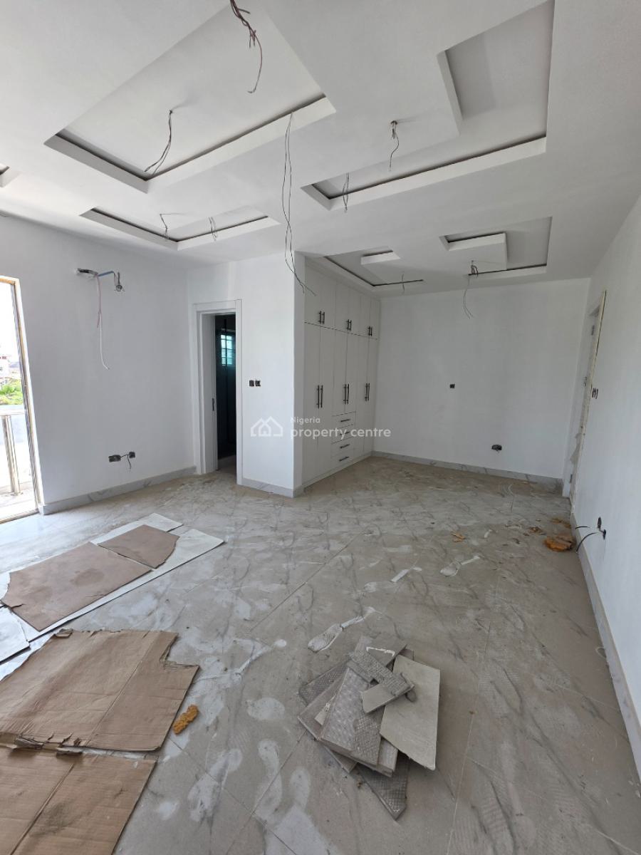 Affordable 2 Bedroom Apartment in a Strategic Location, Off Freedom Way, Lekki Phase 1, Lekki, Lagos, Flat / Apartment for Sale