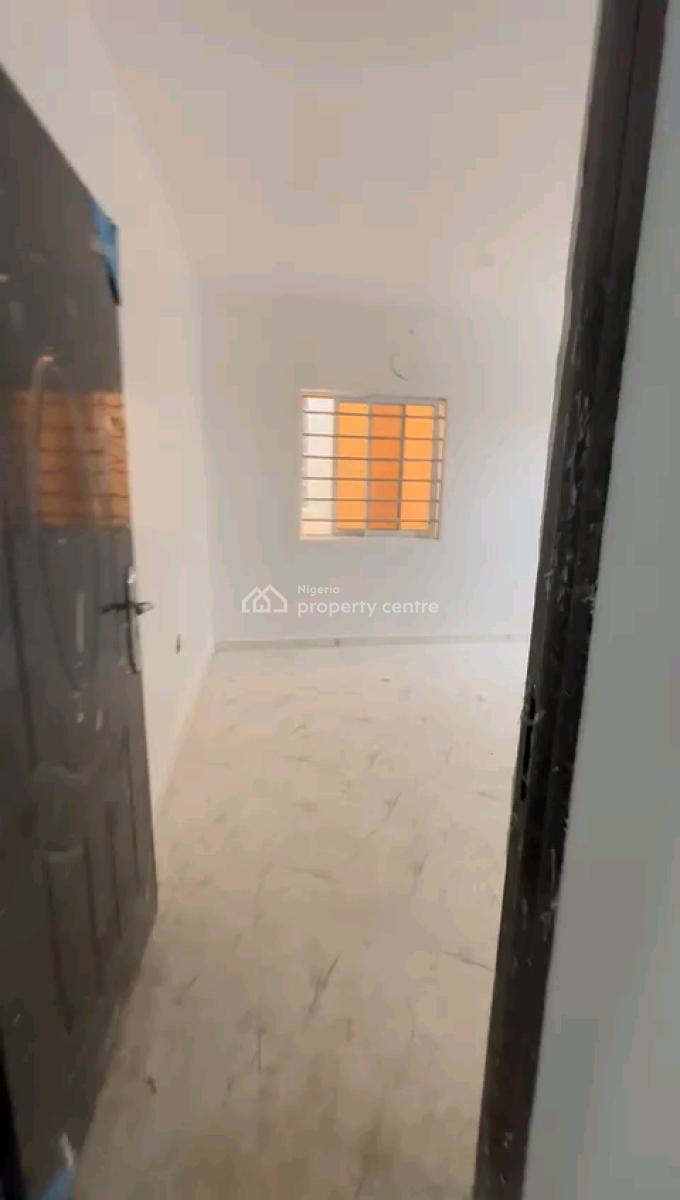 a Partially Furnished and Standard Miniflat, Upstairs with 2t2b, Off Pedro Road, Shomolu, Lagos, Mini Flat (room and Parlour) for Rent