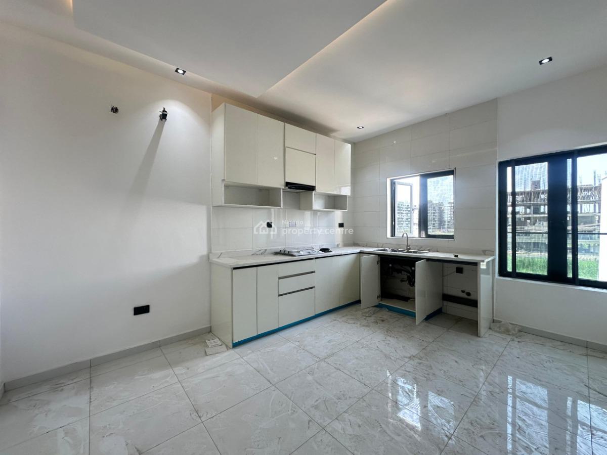 Newly Built Spacious 2 Bedroom Apartment, Off Freedom Way Lekki Phase 1, Lekki, Lagos, Flat / Apartment for Rent