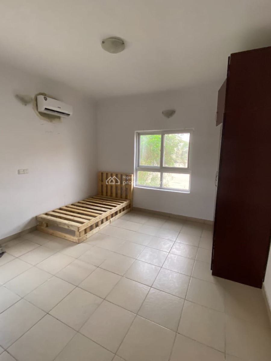 Fully Serviced 3bedroom Apartment in a Serene Estate, Milverton Estate, Osapa, Lekki, Lagos, Osapa, Lekki, Lagos, Flat / Apartment for Rent