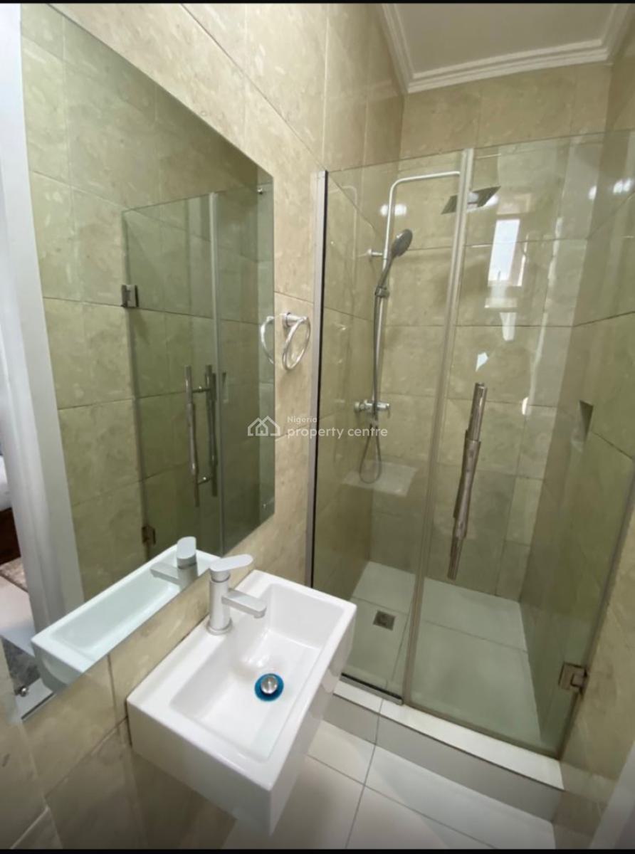 Service and Furnished 2 Bedrooms Apartment, Lekki Phase One Off Freedom Way., Lekki, Lagos, Flat / Apartment for Sale