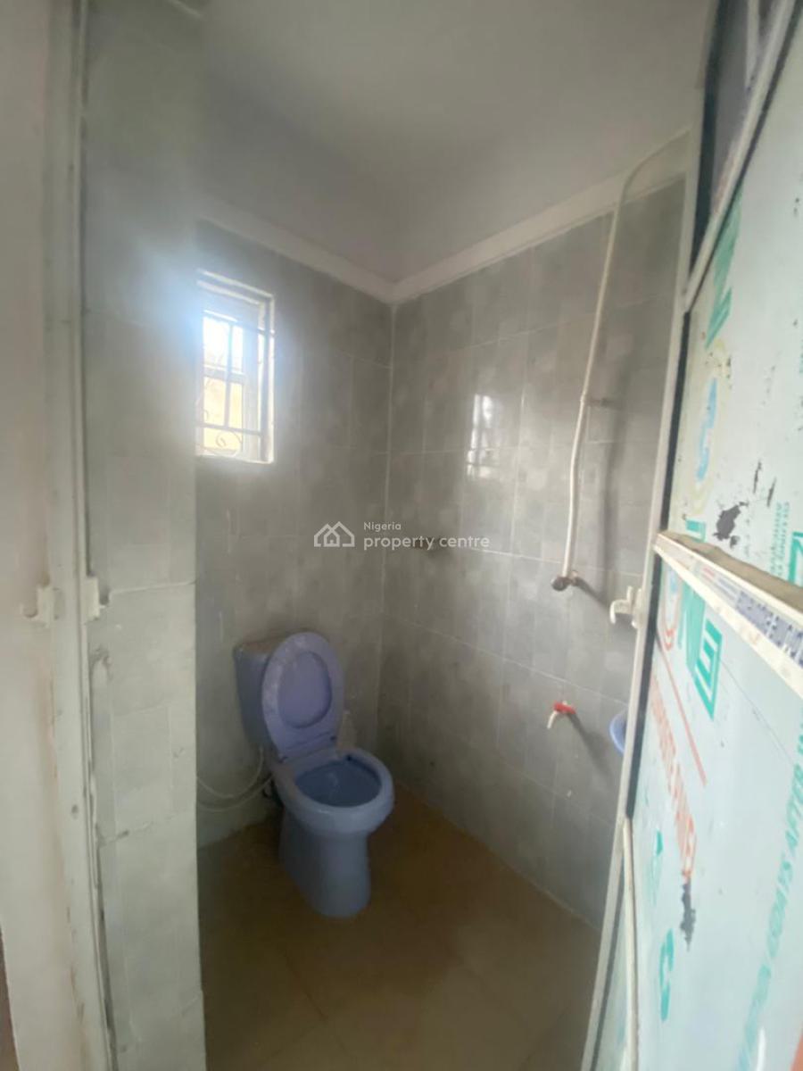 Very Big 2 Bedroom Apartment, Apapa Housing Estate Federal Government Estate Apapa, Moniya, Ibadan, Oyo, Terraced Bungalow for Rent