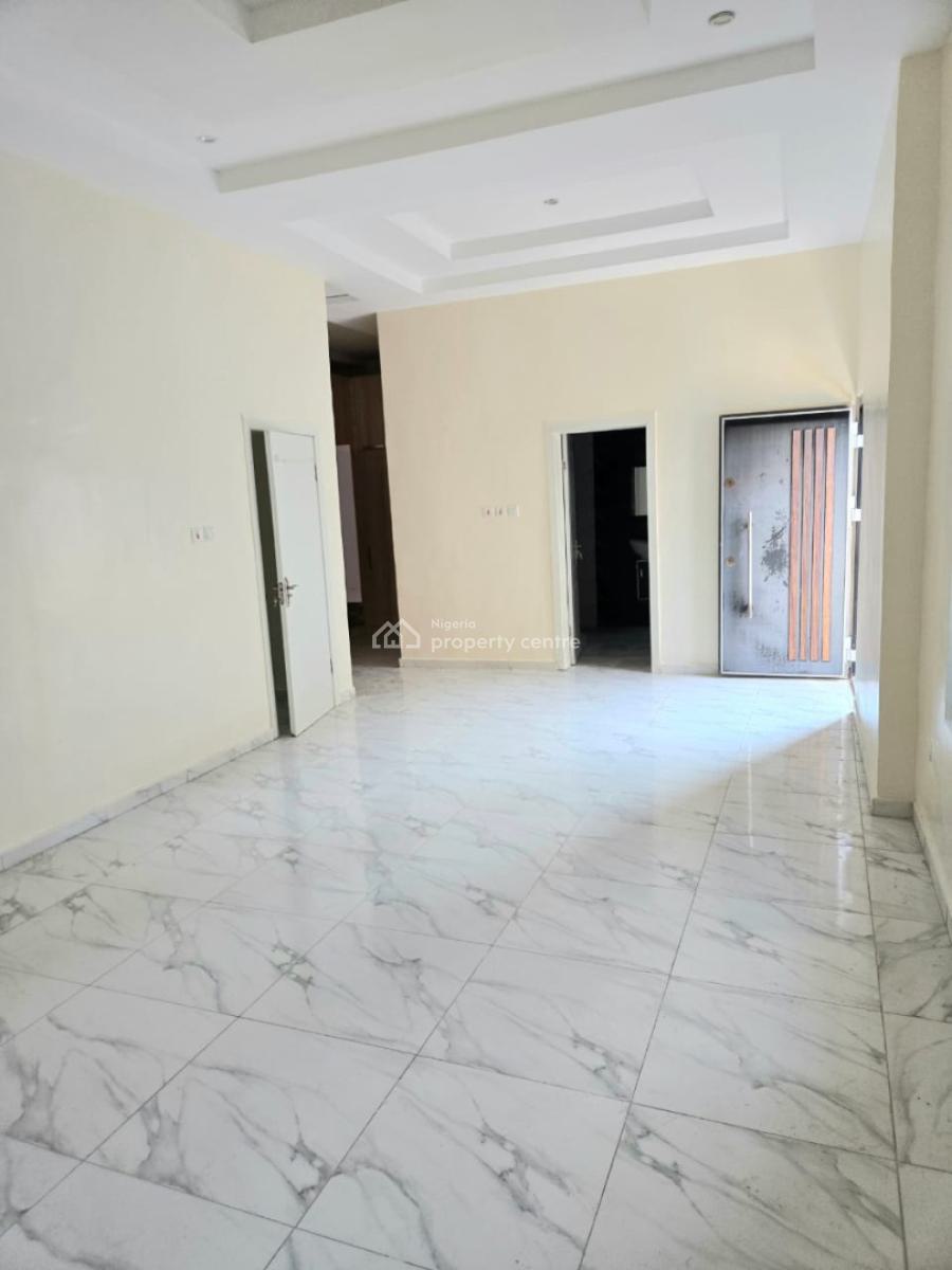 Newly Renovated 4-bedroom Terrace with Ample Parking Space, Chevron, Lekki, Lagos, Terraced Duplex for Rent