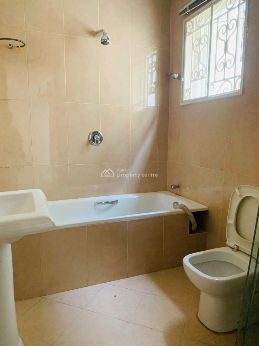 Standard 1 Bedroom Apartment, Lekki Phase 1, Lekki, Lagos, Mini Flat (room and Parlour) for Rent