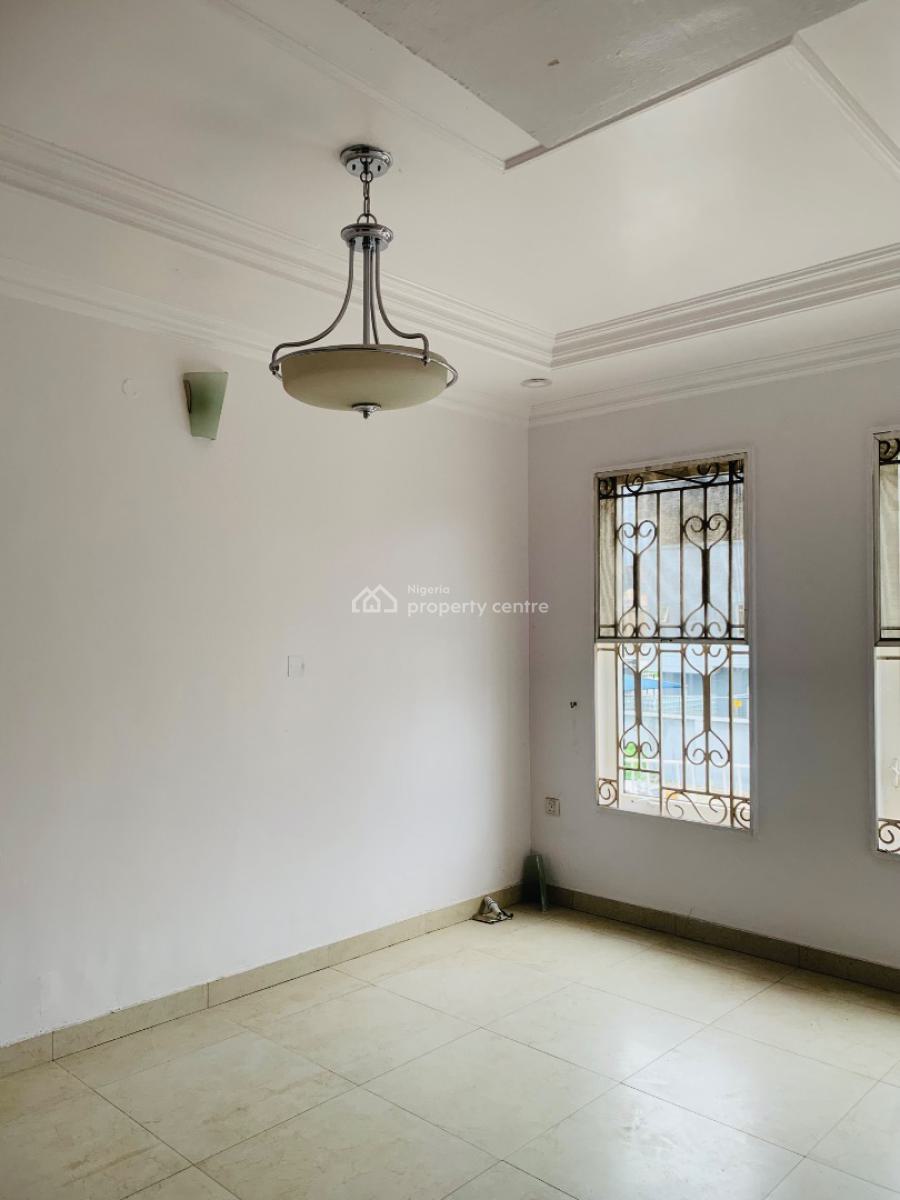 Standard 1 Bedroom Apartment, Lekki Phase 1, Lekki, Lagos, Mini Flat (room and Parlour) for Rent