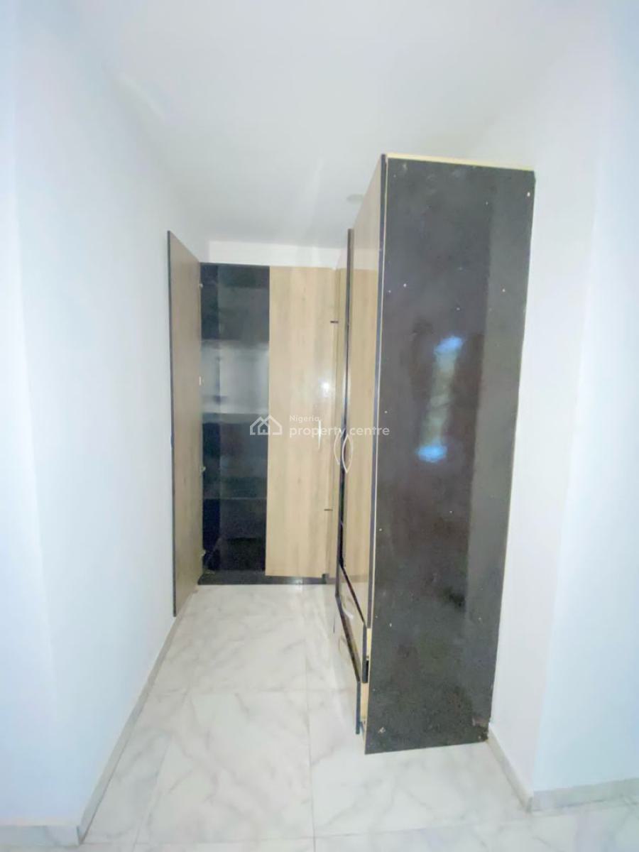 Clean and Spacious 3 Bedroom Duplex with Bq, Ologolo, Ologolo, Lekki, Lagos, Terraced Duplex for Rent