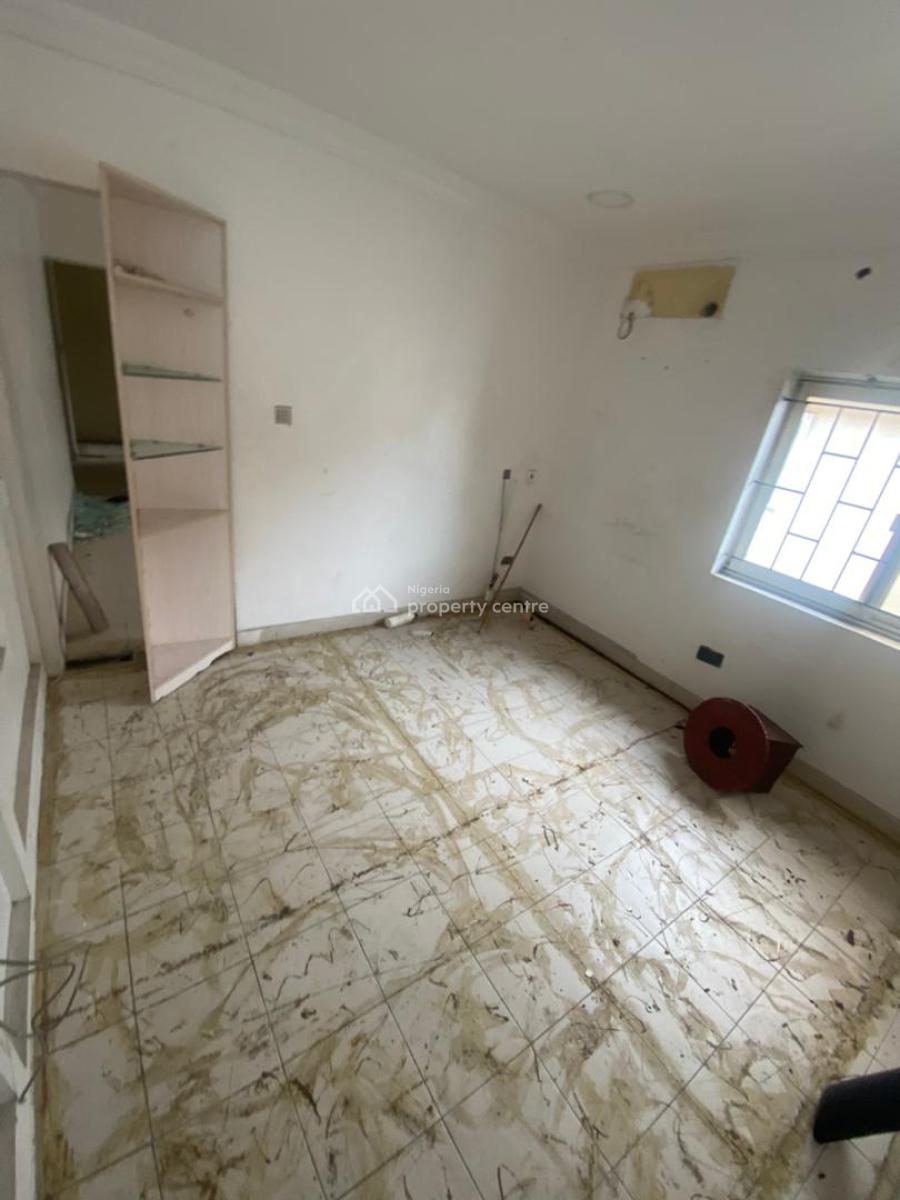 5 Bedroom Semi Detached House, Lekki Phase1, Lekki, Lagos, Office Space for Rent
