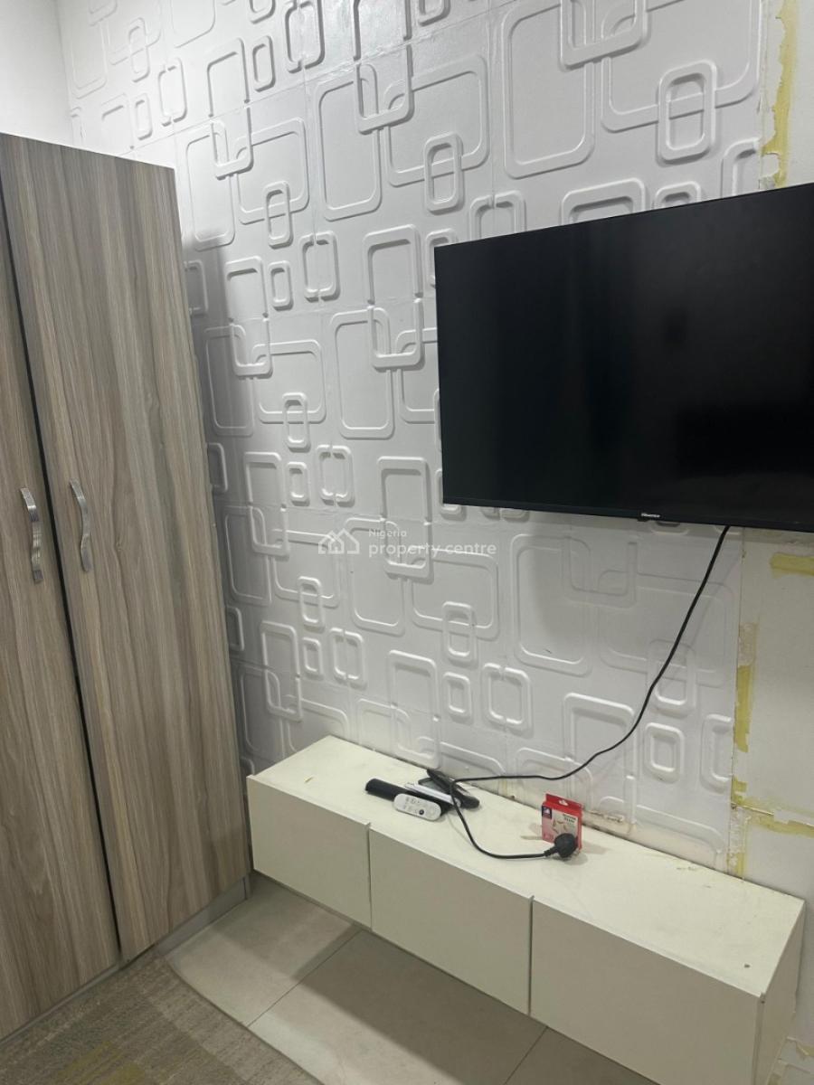 a Contemporary 1 Bedroom Apartment, U3 Highly Secured Estate, Lekki Phase 1, Lekki, Lagos, Mini Flat (room and Parlour) for Rent