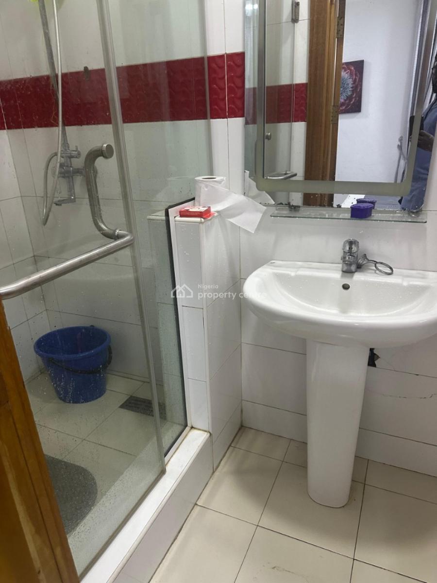 a Contemporary 1 Bedroom Apartment, U3 Highly Secured Estate, Lekki Phase 1, Lekki, Lagos, Mini Flat (room and Parlour) for Rent
