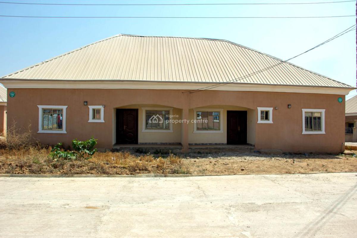 2 Bedrooms Semi Detached Bungalow, Breden3 Estate , Off Royal Blue Hotel Shebwokma Lga Nasarawa, Karu, Nasarawa, Semi-detached Bungalow for Sale