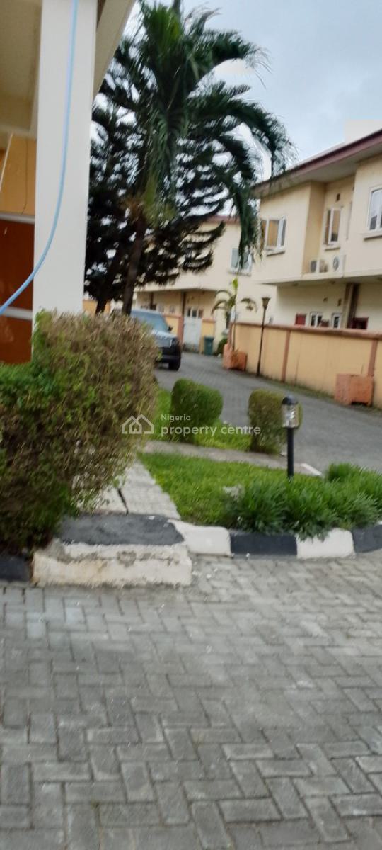 a Spacious Room Self Contained Studio, Chevron Drive North Point Estate Chevron, Lekki, Lagos, Self Contain (single Rooms) for Rent
