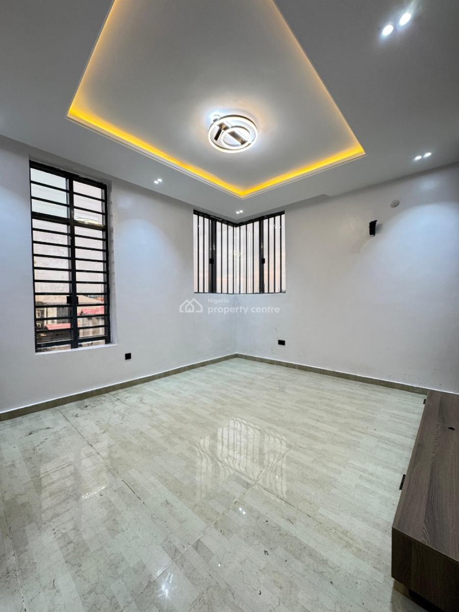 Class5 Bedroom Detached Duplex with a Bq, Lekki Phase 1, Lekki, Lagos, Detached Duplex for Sale