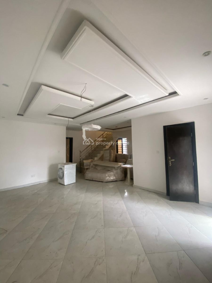 Luxurious 4-bedroom Semi-detached Duplex with Bq, Ologolo, Lekki, Lagos, Semi-detached Duplex for Sale