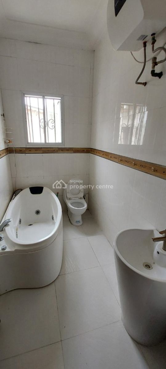 Spacious 5 Bedroom Detached Duplex with 1bq, Orchid Estate, Lekki, Lagos, Detached Duplex for Rent