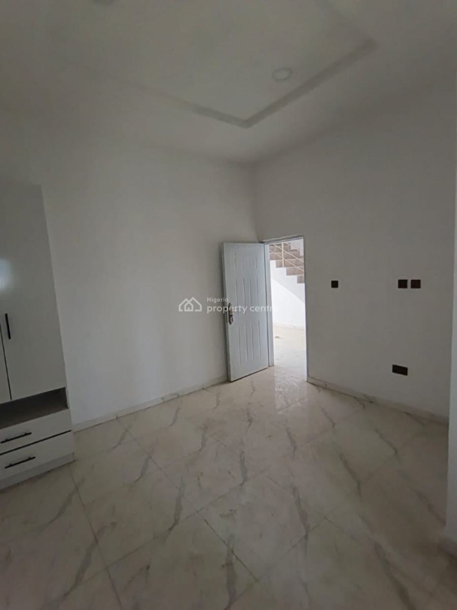 4 Bedroom with a Bq Self Compound Available, Gra, Ikota, Lekki, Lagos, Terraced Duplex for Rent