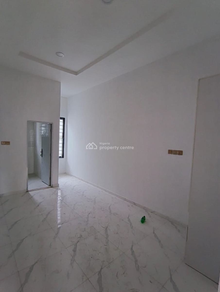 4 Bedroom with a Bq Self Compound Available, Gra, Ikota, Lekki, Lagos, Terraced Duplex for Rent