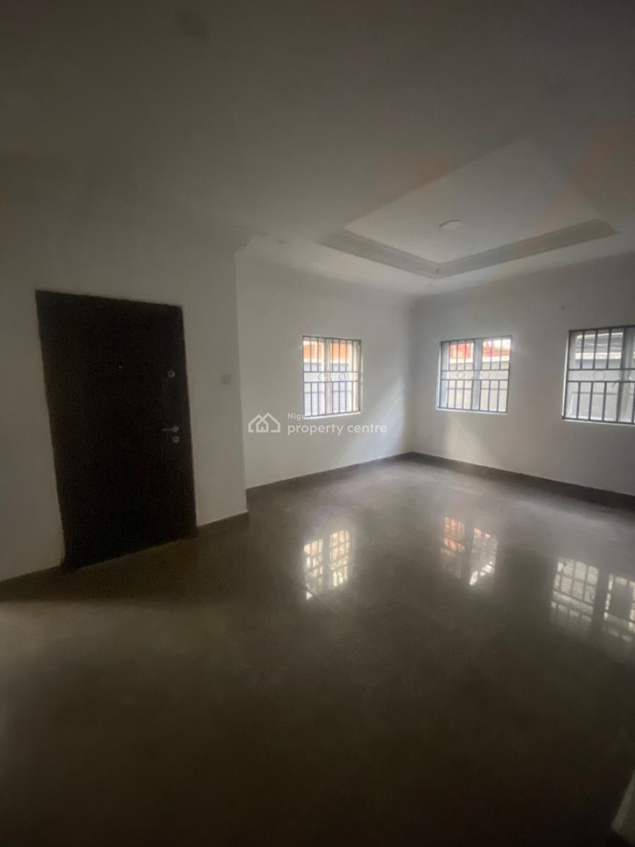 Well Built 3 Bedroom Apartment, Chevron, Lekki, Lagos, Flat / Apartment for Rent