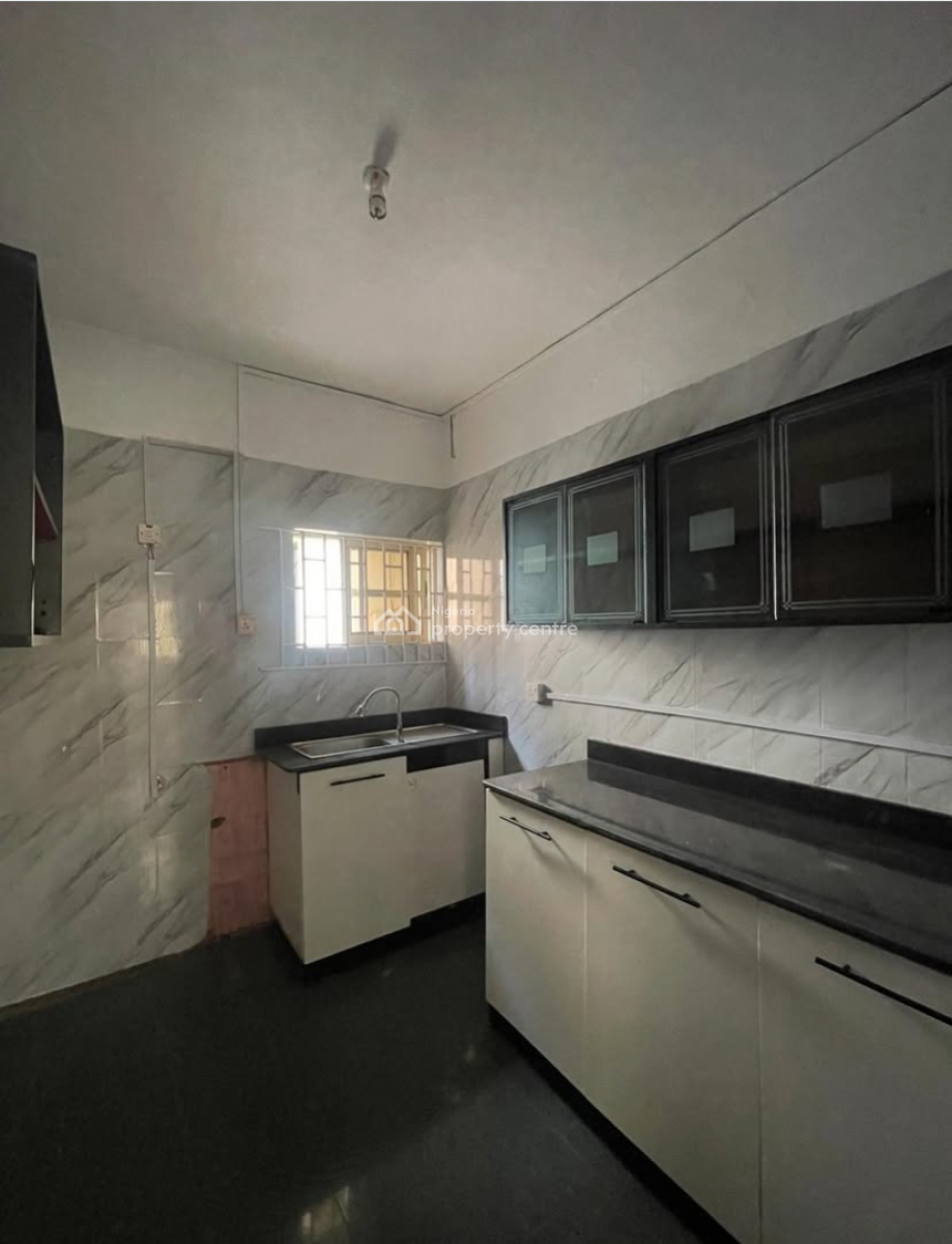 Well Built 3 Bedroom Apartment, Chevron, Lekki, Lagos, Flat / Apartment for Rent