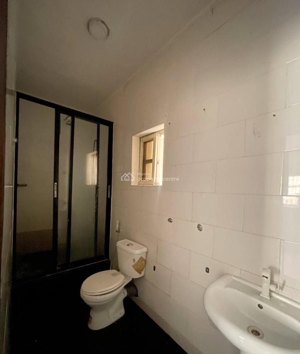 Well Built 3 Bedroom Apartment, Chevron, Lekki, Lagos, Flat / Apartment for Rent