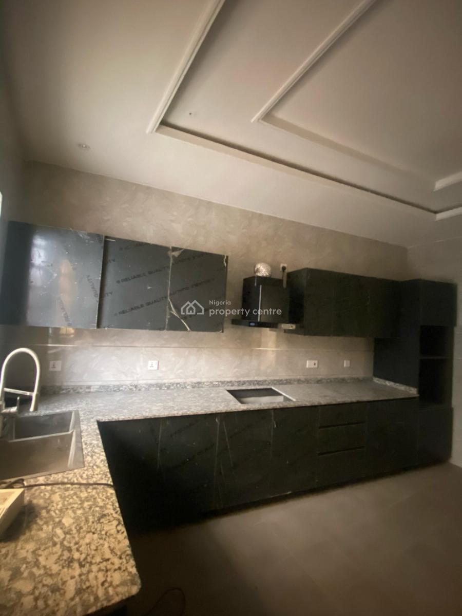 Elegant 5-bedroom Fully Detached Duplex with Bq, Ologolo, Lekki, Lagos, Detached Duplex for Rent