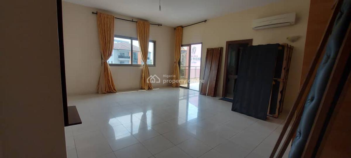 3 Bedroom Flat in a Block of 6 Flats in Old Ikoyi, Old Ikoyi, Ikoyi, Lagos, Flat / Apartment for Sale