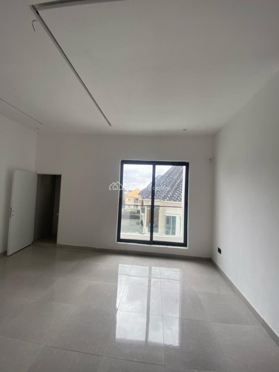 Stunning 1 & 2 Bedroom Apartments with Swimming Pool and Gym, Ologolo, Lekki, Lagos, Flat / Apartment for Sale