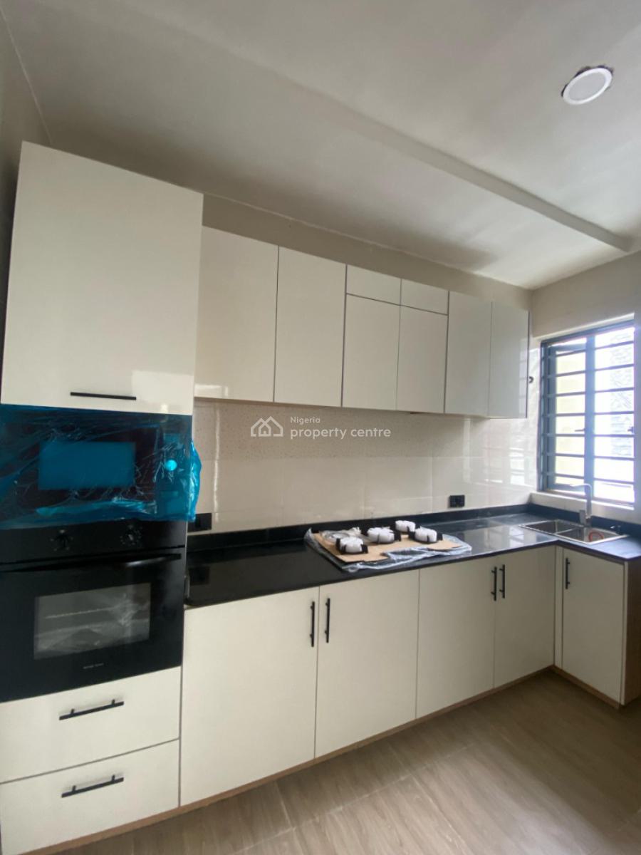 Stunning 1 & 2 Bedroom Apartments with Swimming Pool and Gym, Ologolo, Lekki, Lagos, Flat / Apartment for Sale