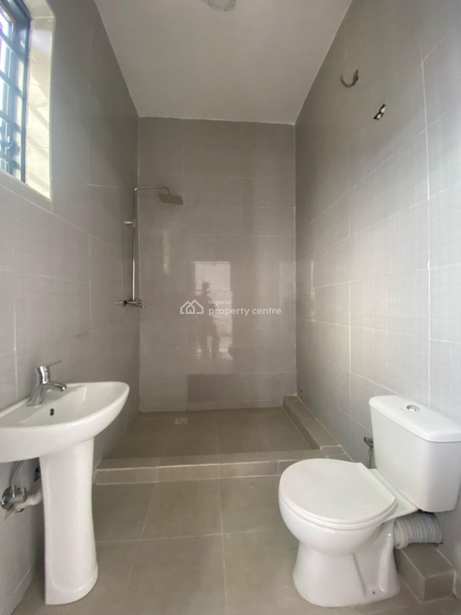 Stunning 1 & 2 Bedroom Apartments with Swimming Pool and Gym, Ologolo, Lekki, Lagos, Flat / Apartment for Sale