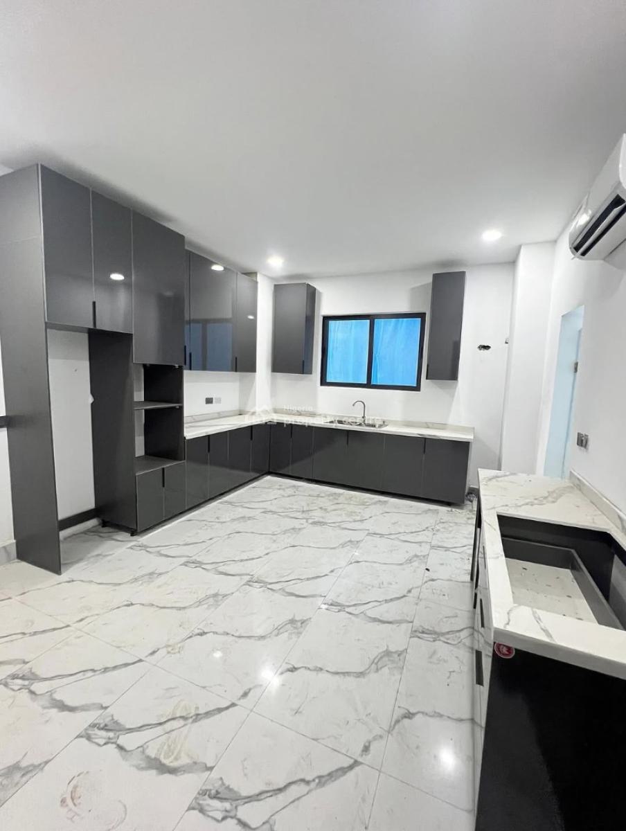 Beautiful 3-bedroom Maisonette with a Bq at Ikoyi, Ikoyi, Lagos, Flat / Apartment for Rent