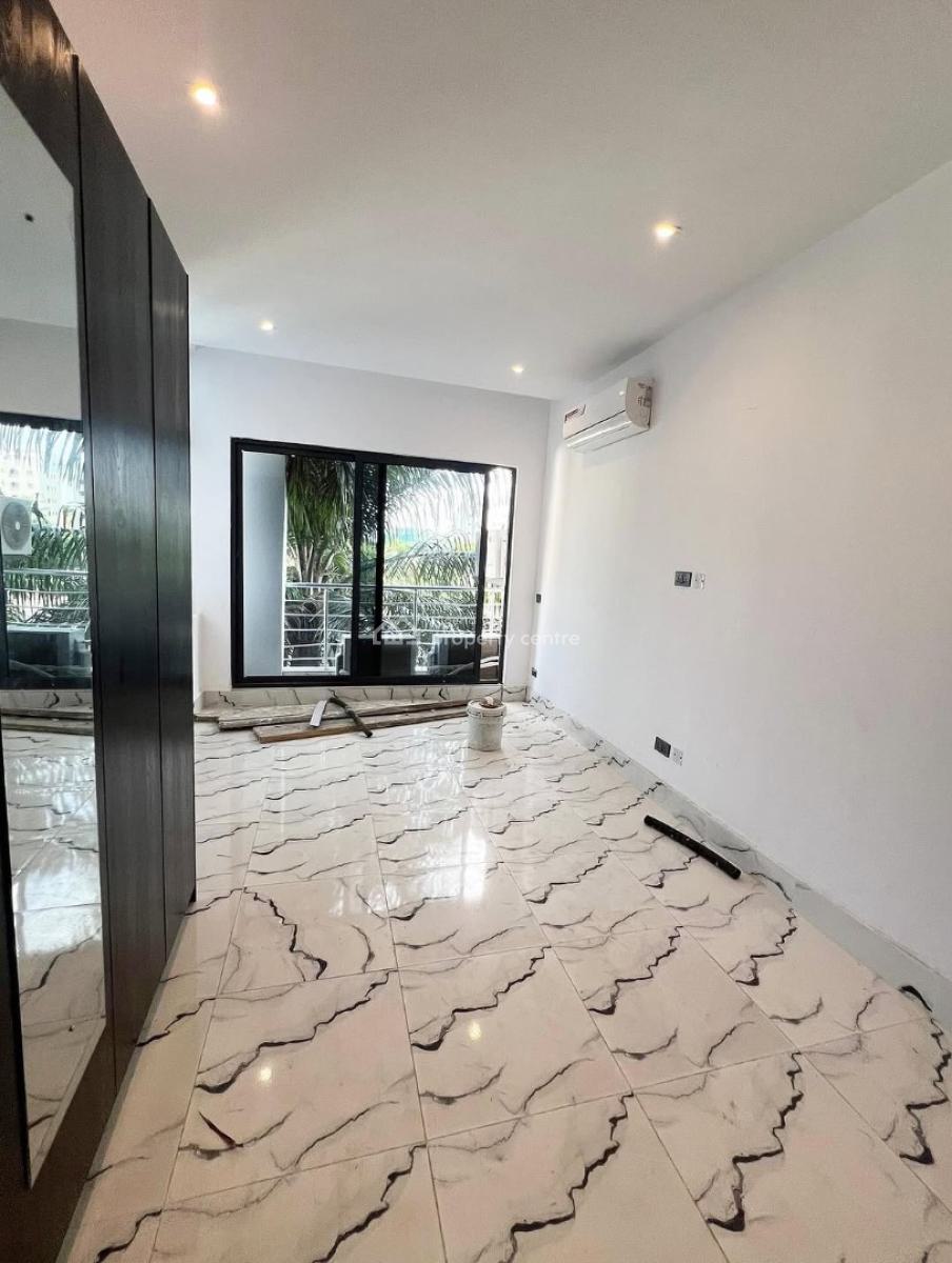 Beautiful 3-bedroom Maisonette with a Bq at Ikoyi, Ikoyi, Lagos, Flat / Apartment for Rent