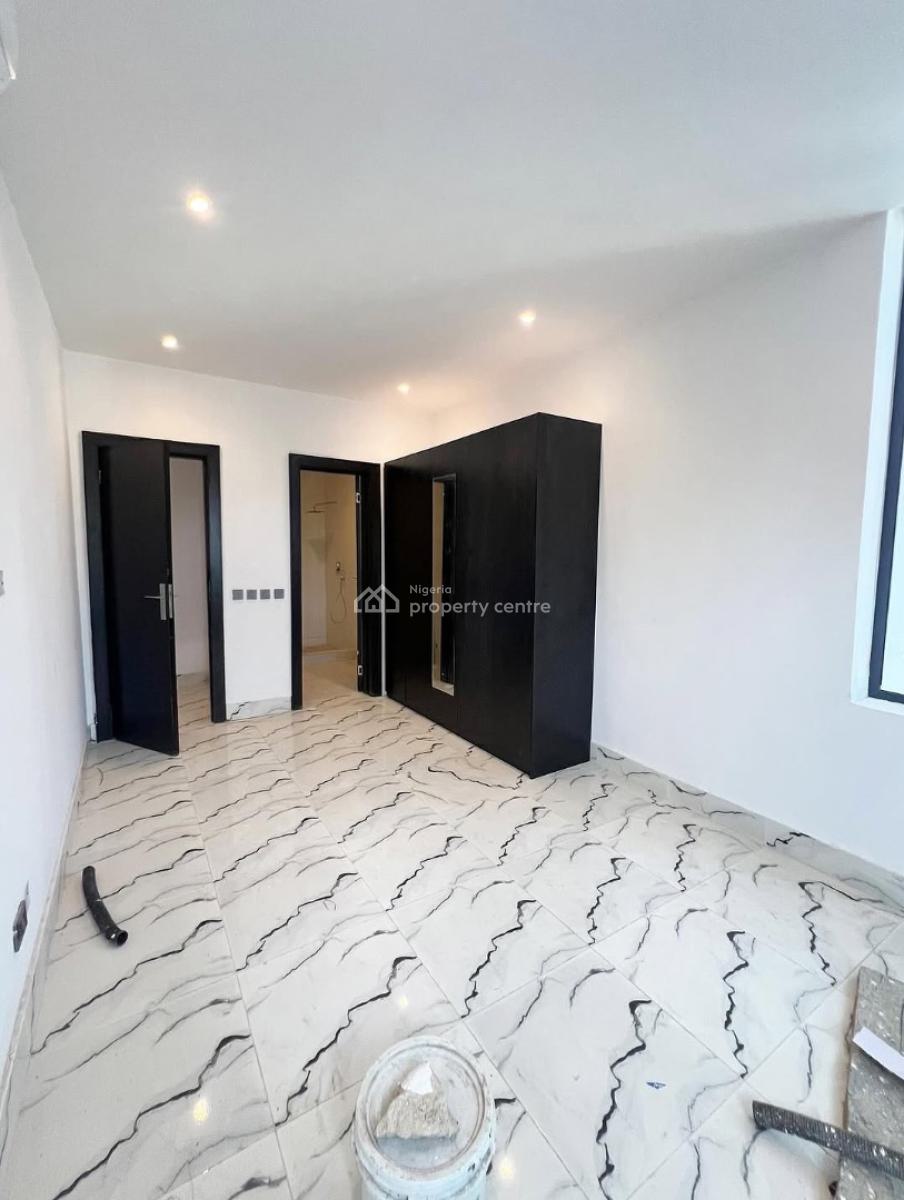 Beautiful 3-bedroom Maisonette with a Bq at Ikoyi, Ikoyi, Lagos, Flat / Apartment for Rent