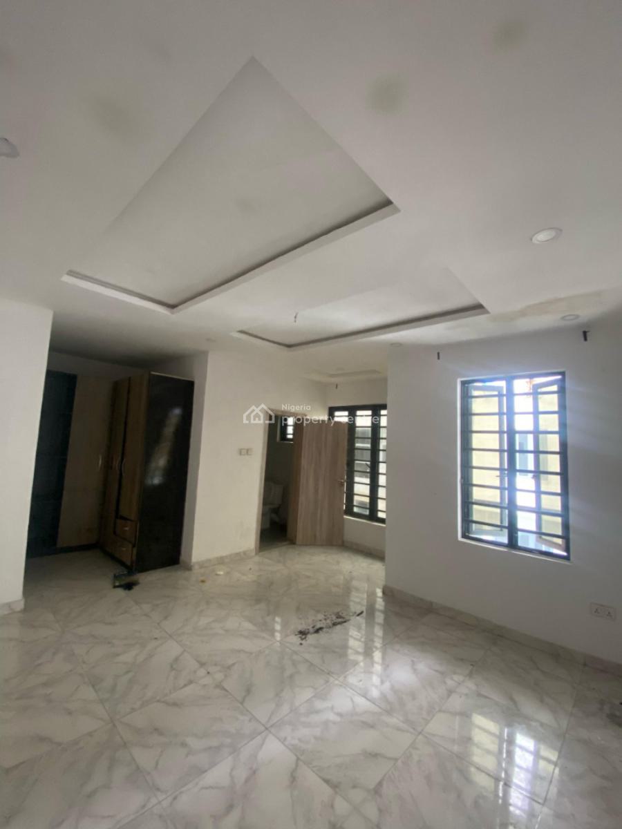 3-bedroom Terraced Duplex with Bq, Ologolo, Lekki, Lagos, Terraced Duplex for Rent