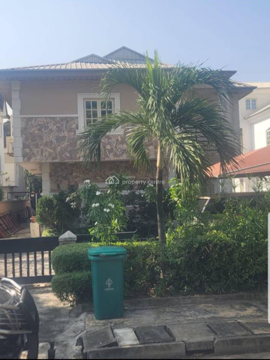 5 Bedroom House in Pristine Condition on 483sqm, Carlton Gate Estate, Chevron Drive, Lekki, Lagos, Detached Duplex for Sale