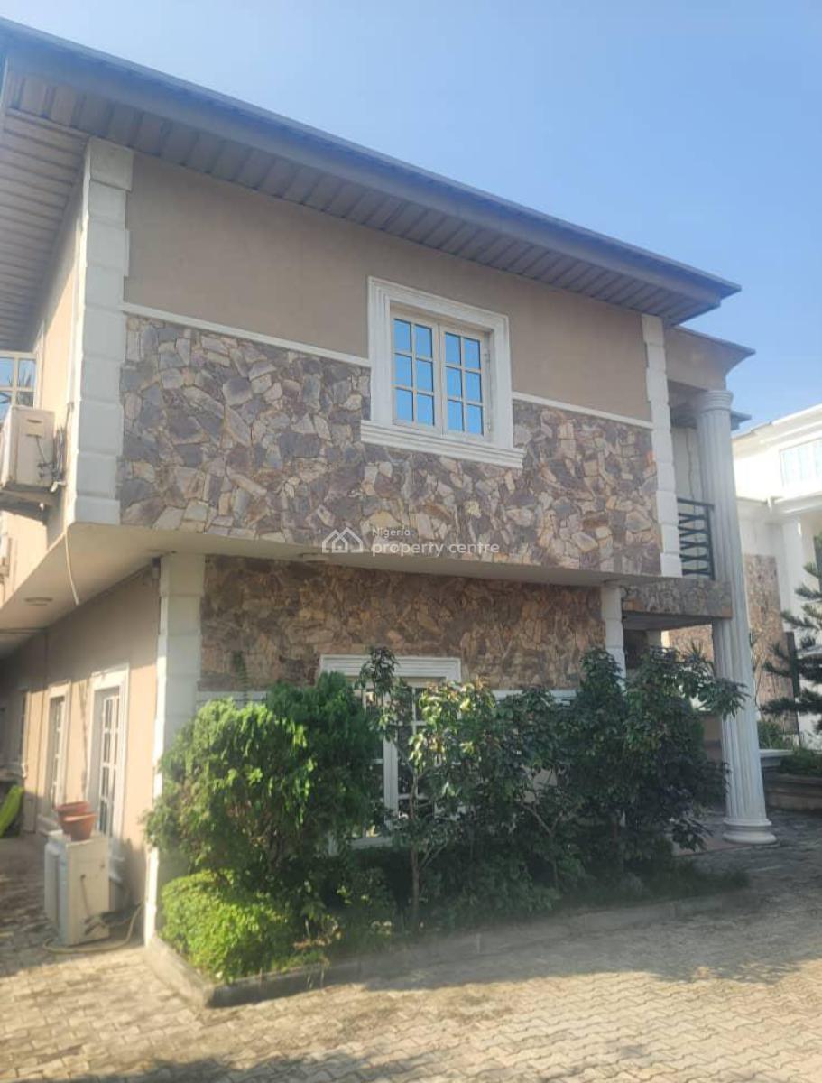 5 Bedroom House in Pristine Condition on 483sqm, Carlton Gate Estate, Chevron Drive, Lekki, Lagos, Detached Duplex for Sale