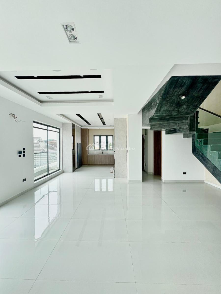Luxury Finished 4 Bedroom Maisonette with Bq, Elevator, Swimming Pool, Off Admiralty Way, Lekki Phase 1, Lekki, Lagos, Flat / Apartment for Rent