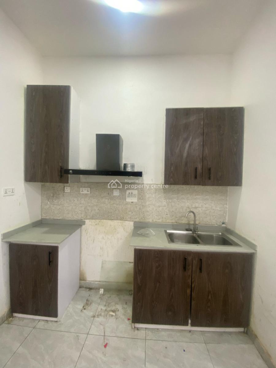 Affordably 1-bedroom Apartment, Ologolo, Lekki, Lagos, Flat / Apartment for Rent