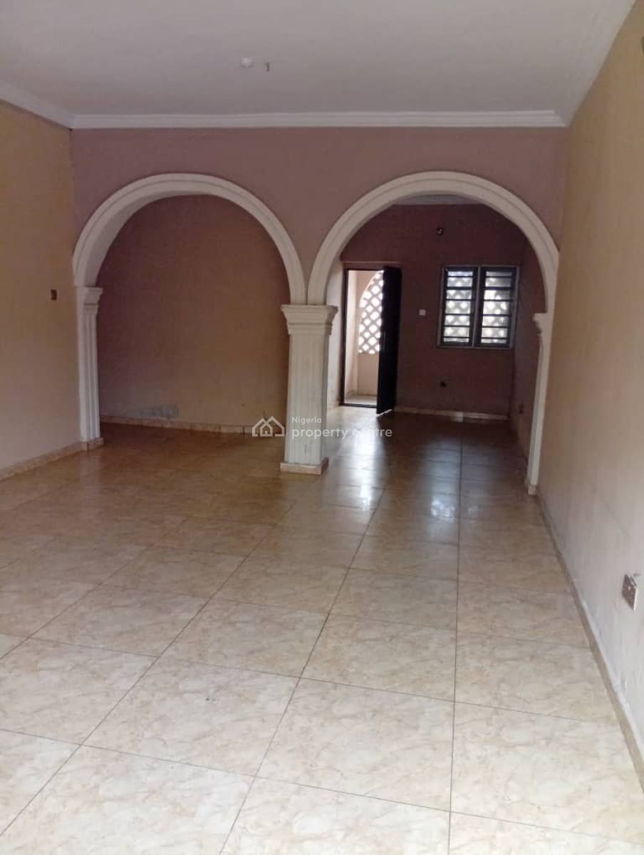 Spacious 3-bedroom Flat Upper Floor, Okun Ajah Lagos, Ajah, Lagos, Flat / Apartment for Rent