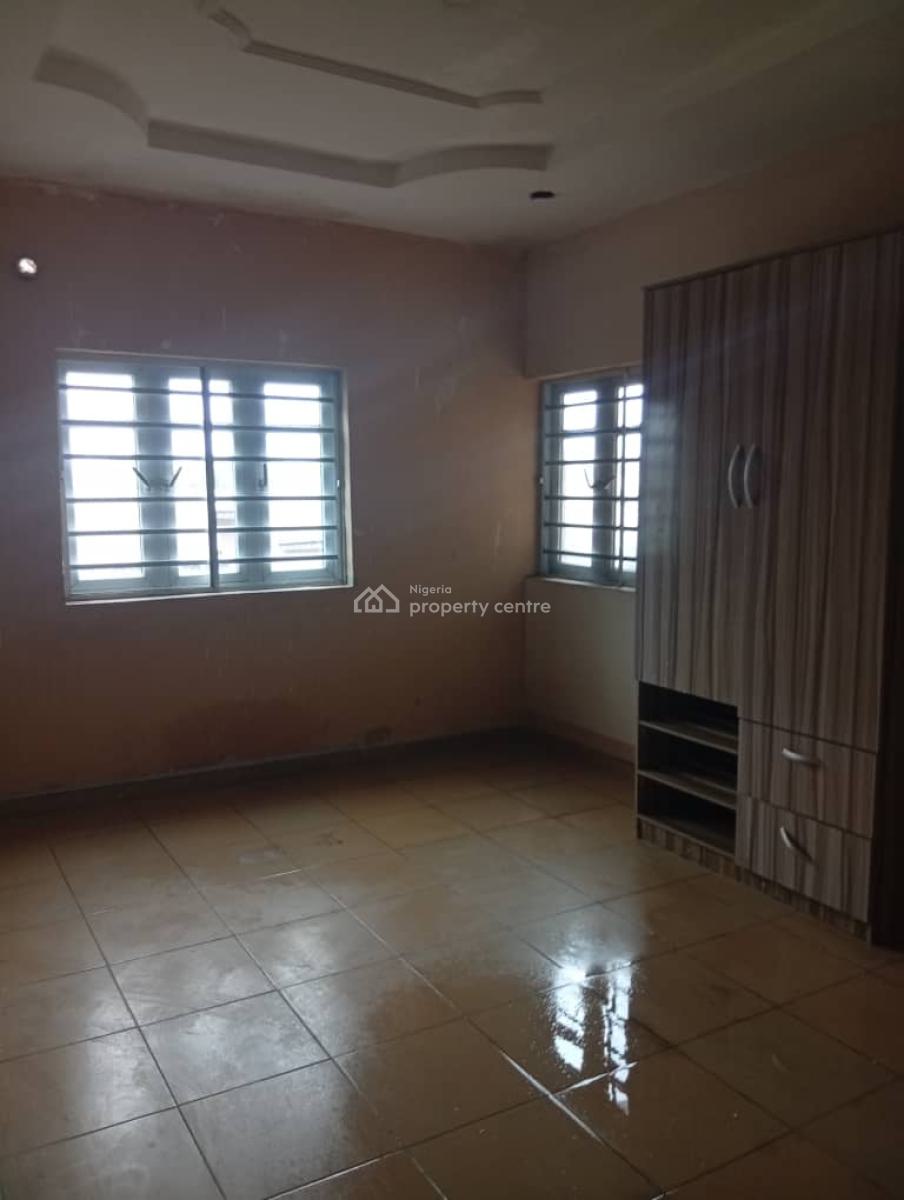 Spacious 3-bedroom Flat Upper Floor, Okun Ajah Lagos, Ajah, Lagos, Flat / Apartment for Rent
