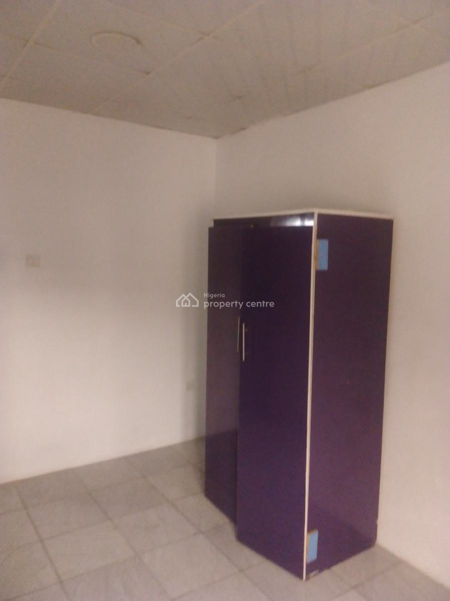 Miniflat Upstairs, Osapa, Lekki, Lagos, Mini Flat (room and Parlour) for Rent