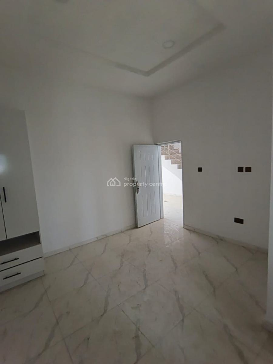 Brand New 4 Bedroom Terrace + Bq. Self Compound, Ikota Gra Lekki, Ikota, Lekki, Lagos, Terraced Duplex for Rent
