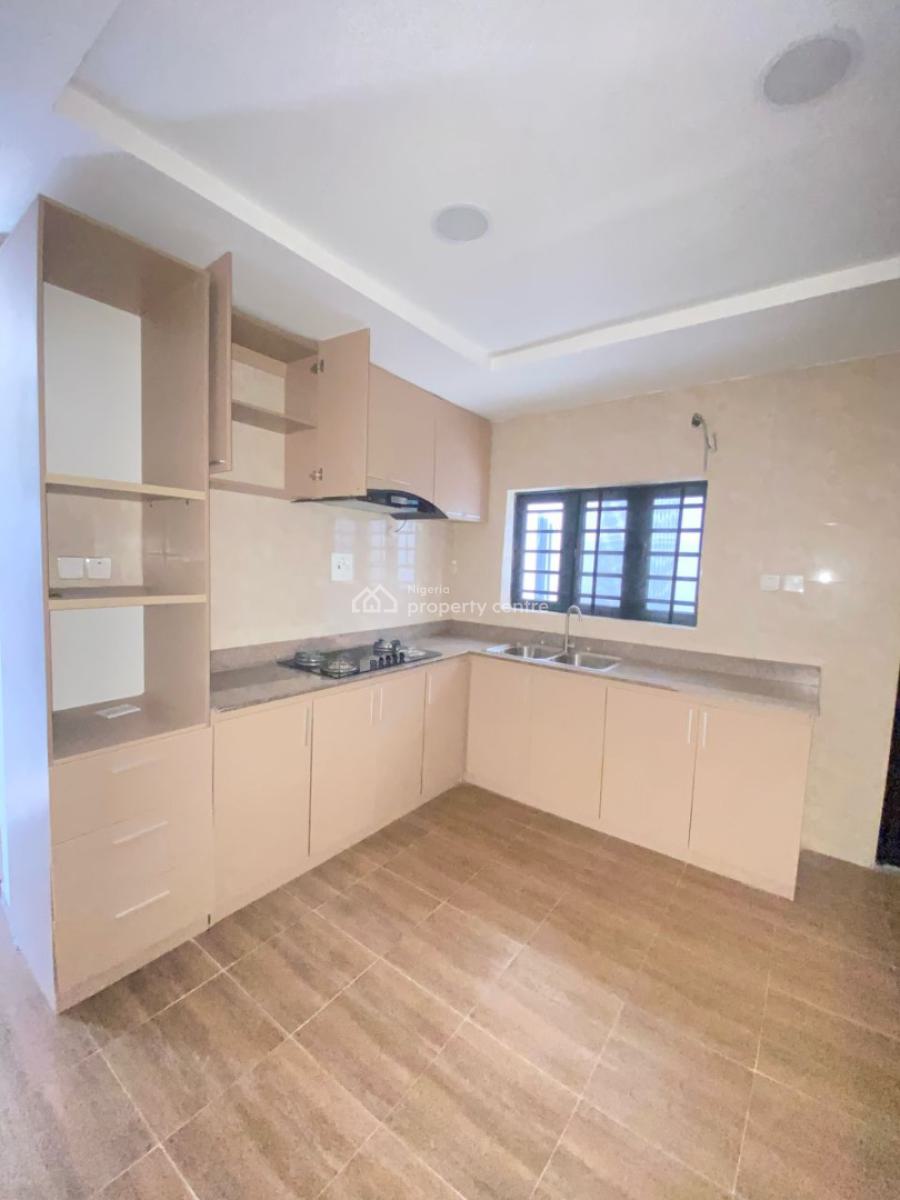 Spacious 4 Terrace Duplex with Bq, Ologolo, Lekki, Lagos, Terraced Duplex for Rent