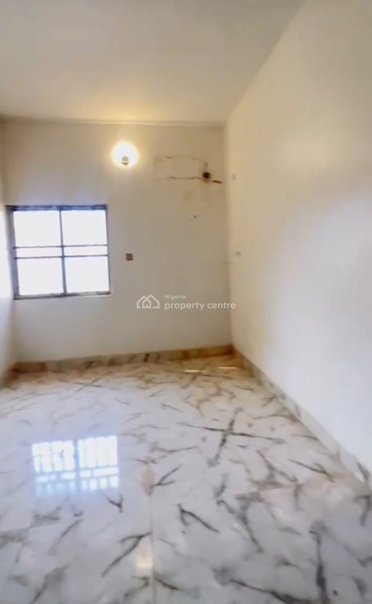 Clean 3 Bedroom Flat , 2nd Floor, Tarred Rd, By Arab, Utako, Abuja, Flat / Apartment for Rent
