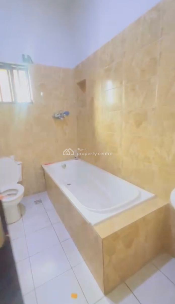 Clean 3 Bedroom Flat , 2nd Floor, Tarred Rd, By Arab, Utako, Abuja, Flat / Apartment for Rent