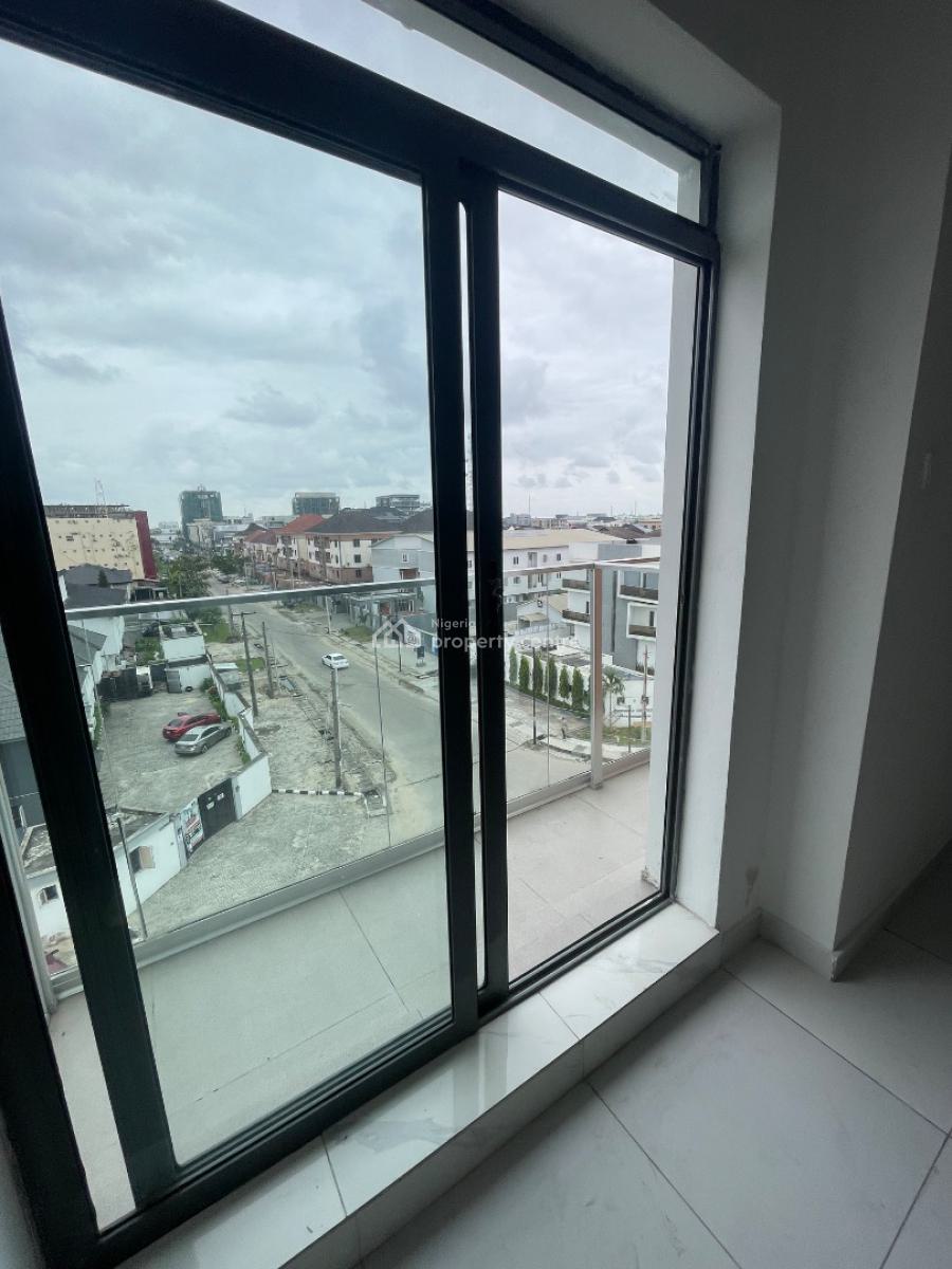 3 Bedroom, Off Admiralty, Lekki Phase 1, Lekki, Lagos, Flat / Apartment for Rent